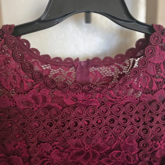 Chic Burgundy Lace Midi Dress - Picture 7 of 7